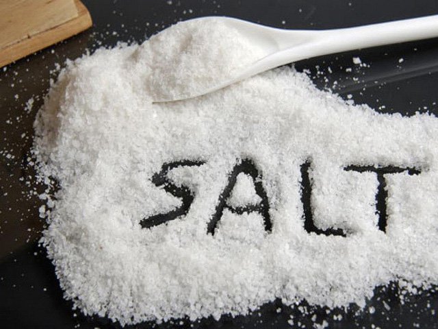 Cắt giảm lượng muối mỗi bữa ăn sẽ làm giảm nguy cơ bị sỏi thận 