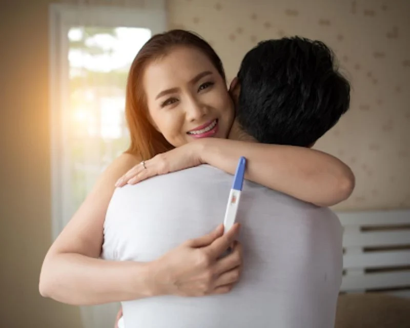 Thụ tinh trong ống nghiệm (IVF) – Giấc mơ có con không còn xa vời với những cặp vợ chồng hiếm muộn (ảnh internet)