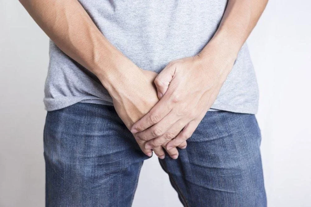 Viêm tinh hoàn có thể xuất phát từ nhiều nguyên nhân khác nhau